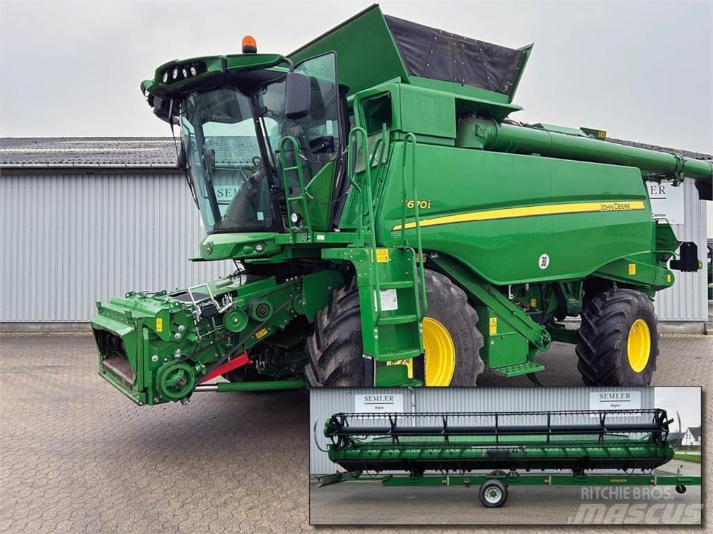 John Deere T670 콤바인 수확기