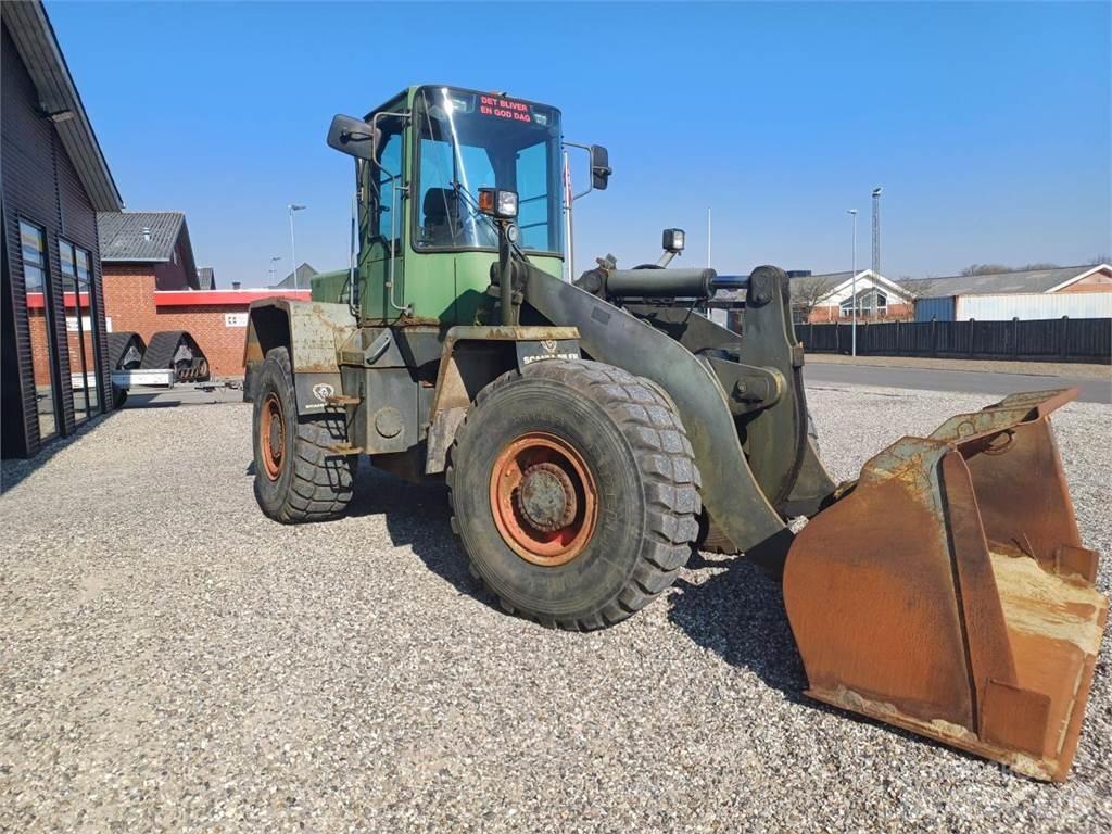 Komatsu WA270  휠로우더