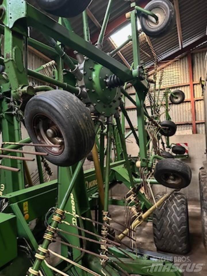 Krone SWADRO 1400 갈퀴 및 테더