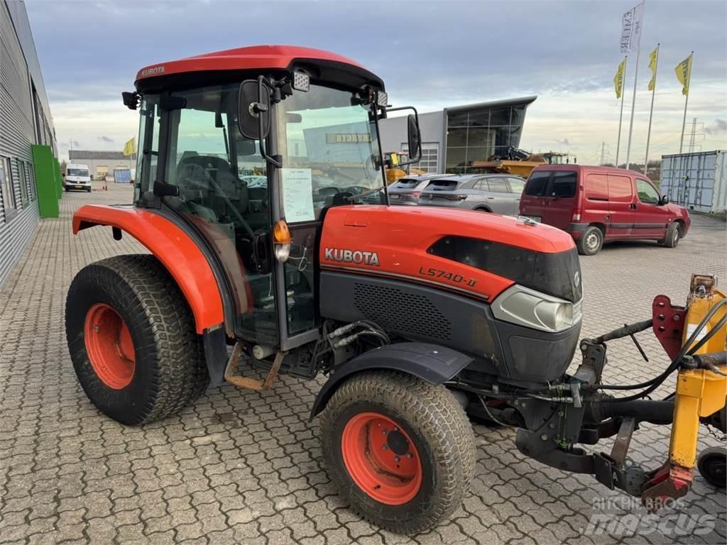 Kubota 5740 소형 트랙터