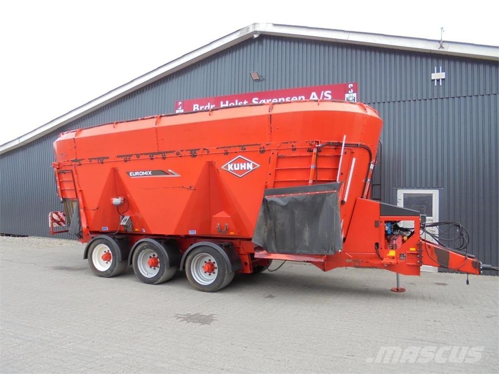 Kuhn 45.3 DL 로딩웨건