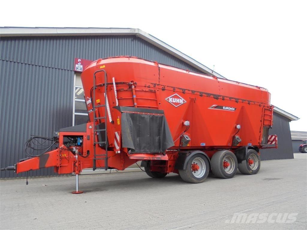 Kuhn 45.3 DL 로딩웨건