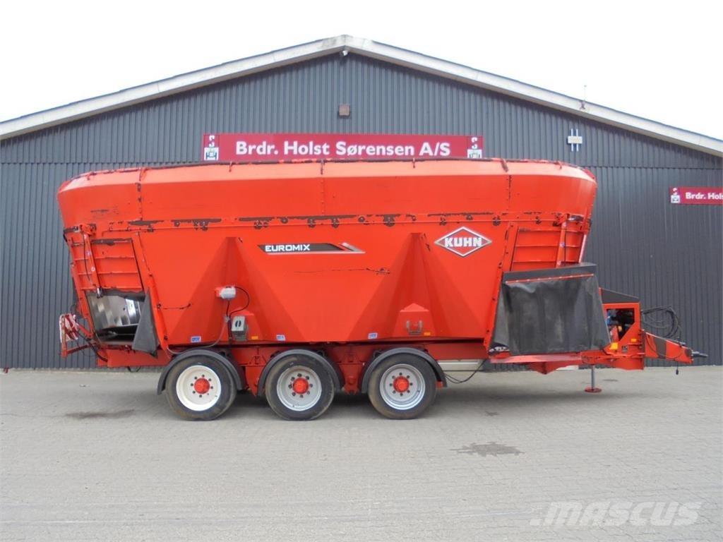 Kuhn 45.3 DL 로딩웨건