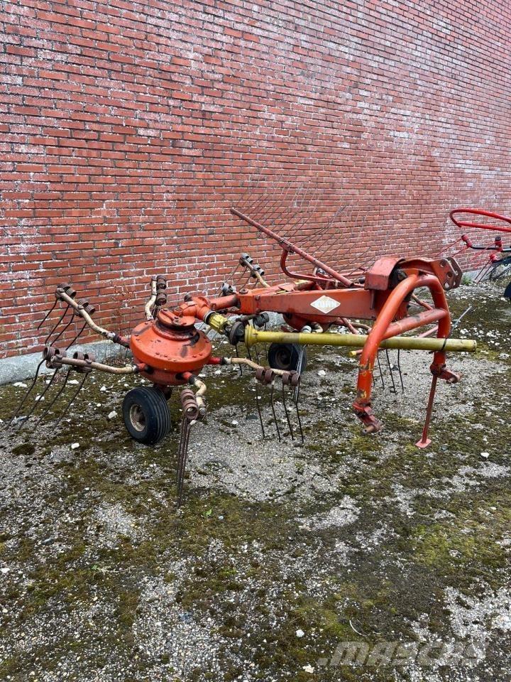 Kuhn GSR 25 N 갈퀴 및 테더