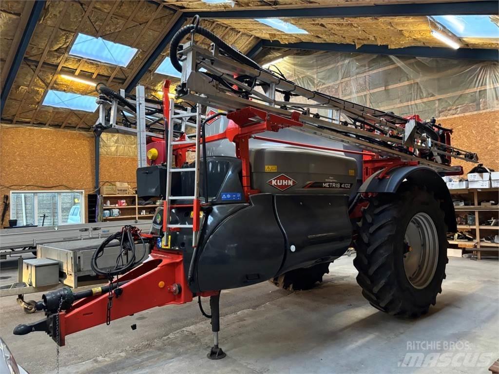 Kuhn METRIS 4102 견인형 분무기