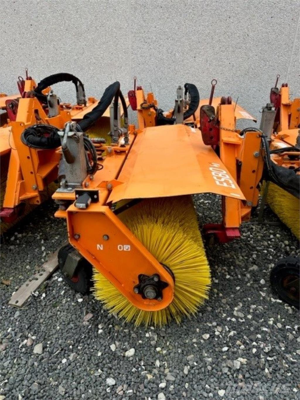 Nesbo HF1600S 도로 청소차