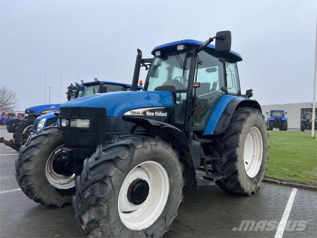 New Holland TM140 트랙터