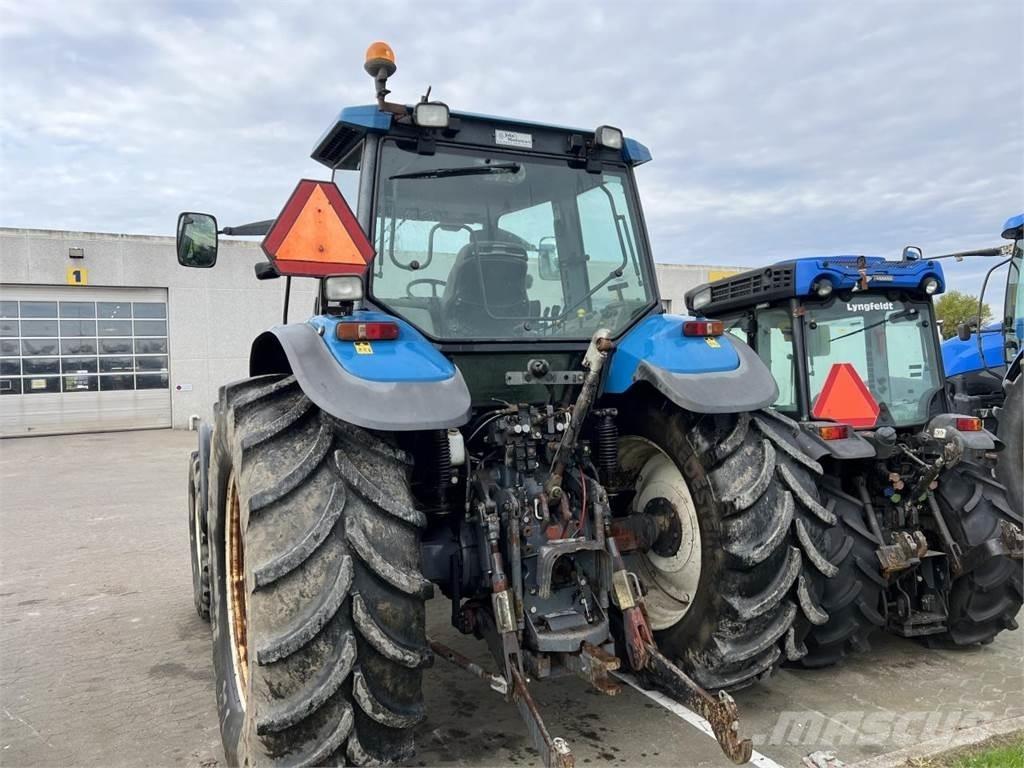 New Holland TM150 트랙터