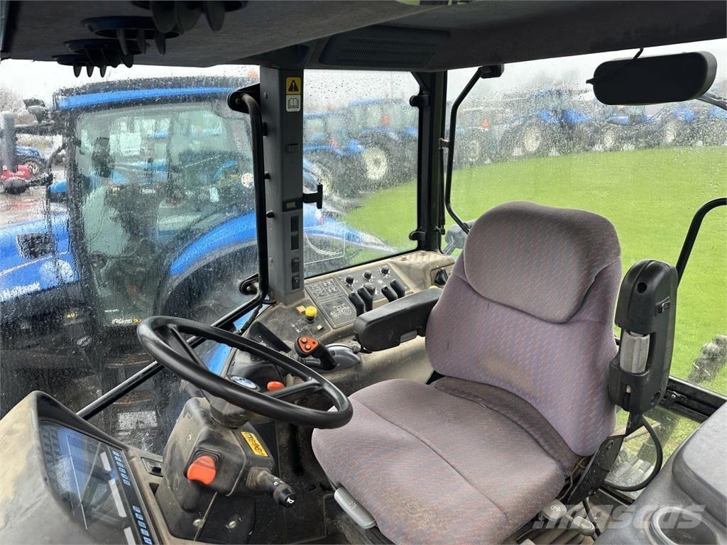 New Holland TM165 트랙터