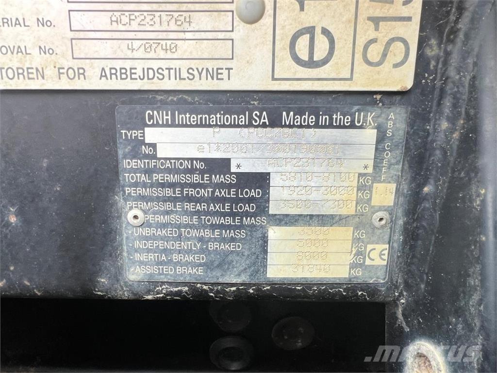 New Holland TS115A 트랙터