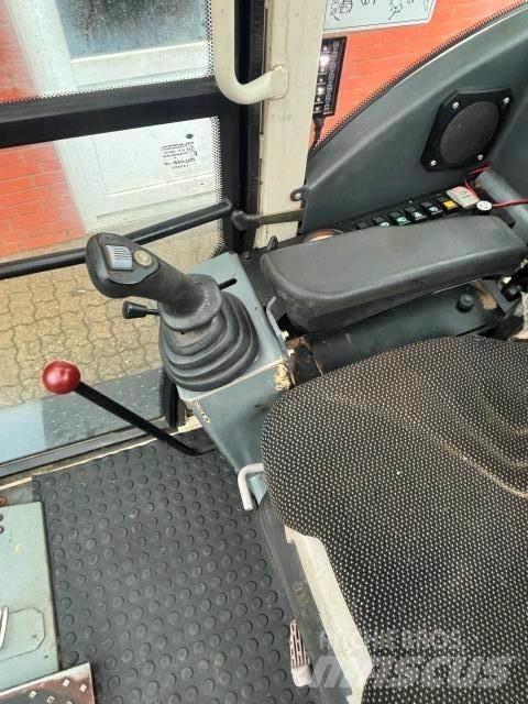 Terex TC29 소형 굴삭기 7톤 미만