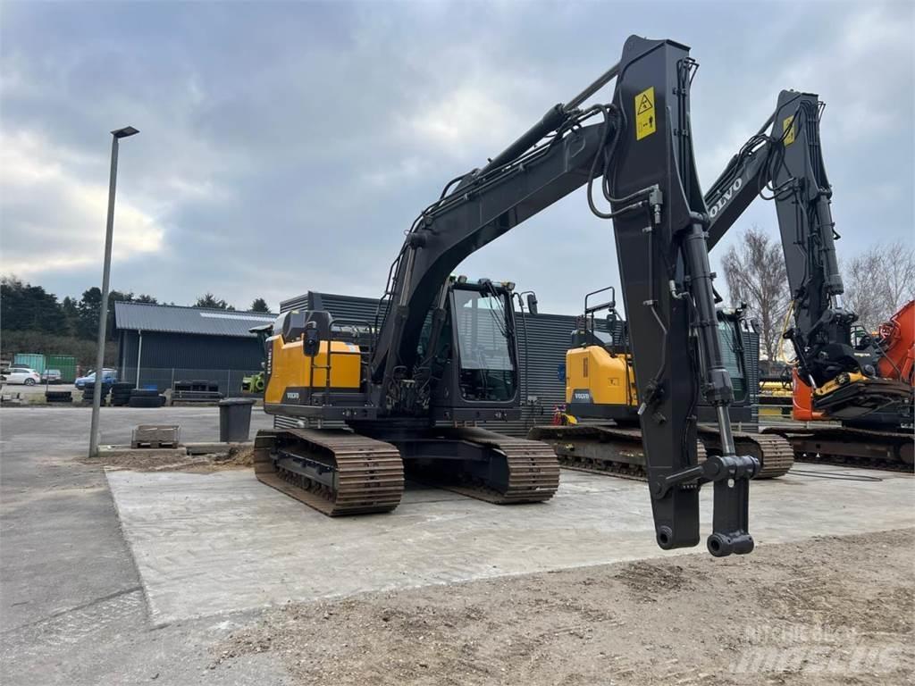Volvo EC140EL 대형 굴삭기 29톤 이상