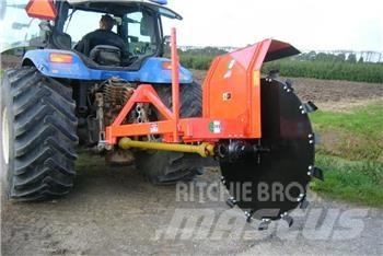  - - -  BOXER AGRI 끌 달린 쟁기