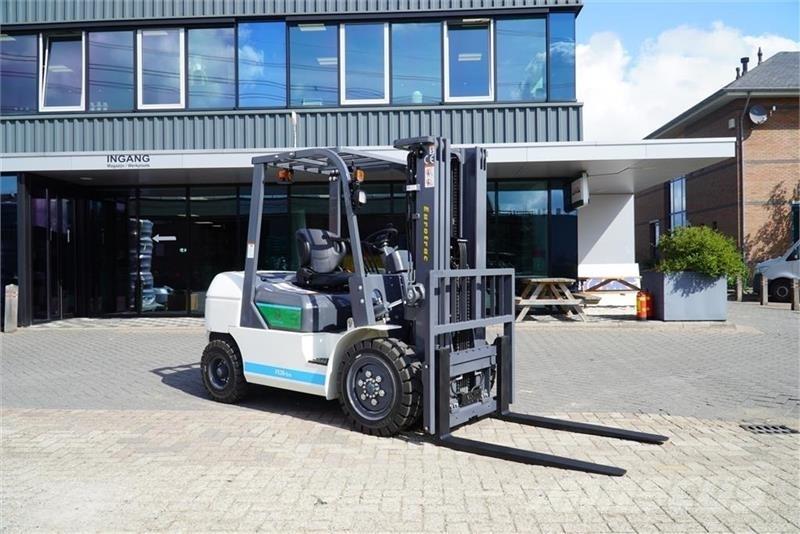 Eurotrac  디젤 지게차