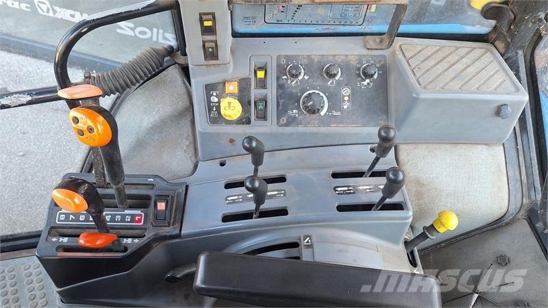 Ford 8240 트랙터