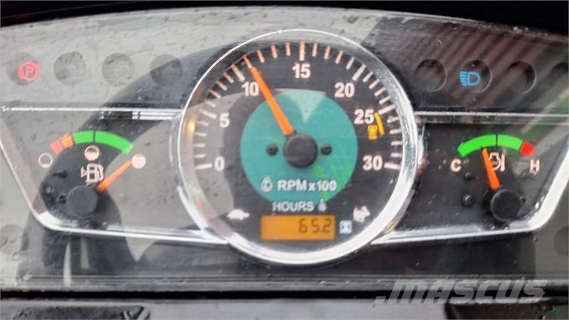 Solis 26 소형 트랙터