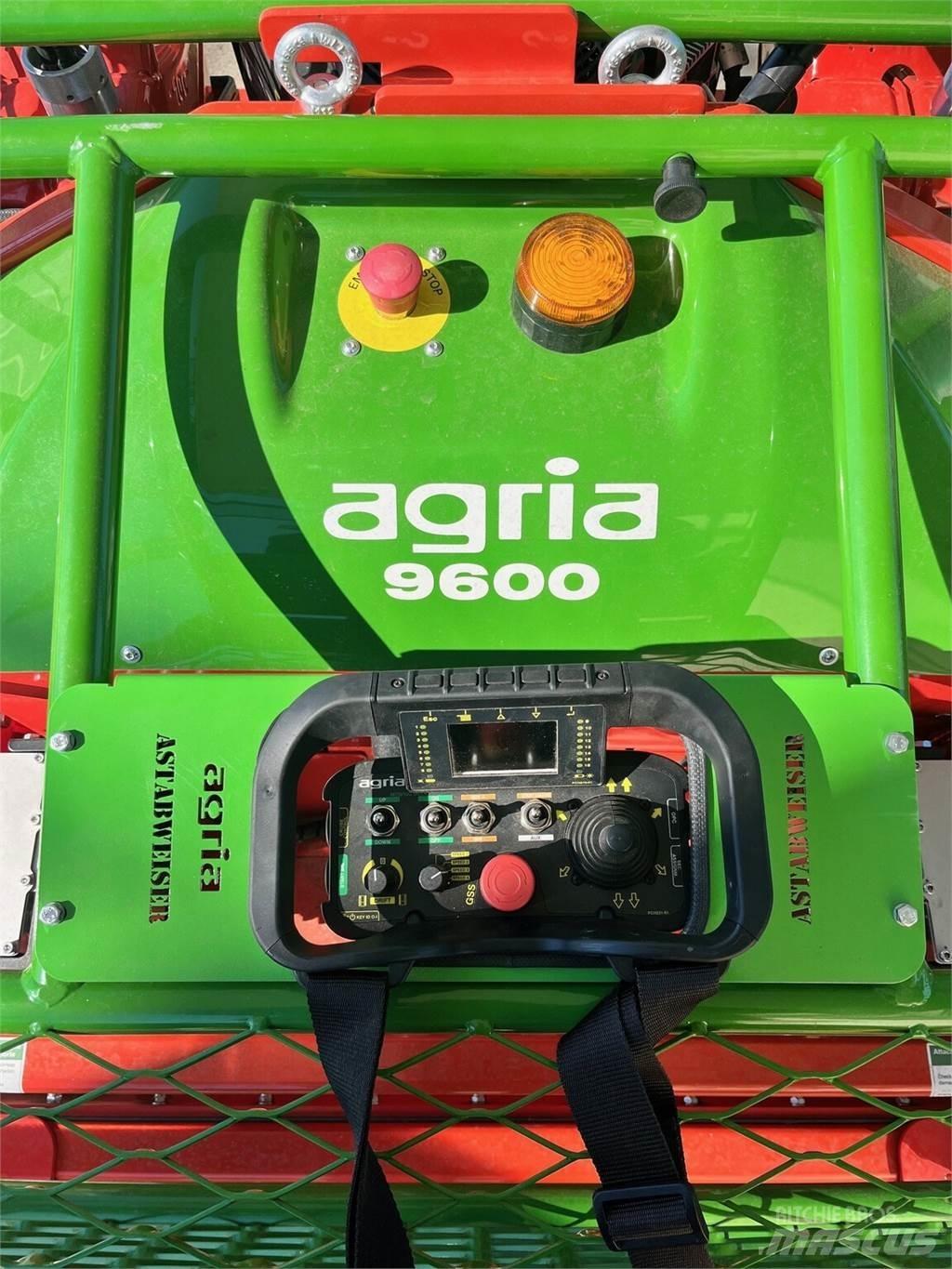 Agria 9600 베일 분쇄기, 절단기 및 언롤러