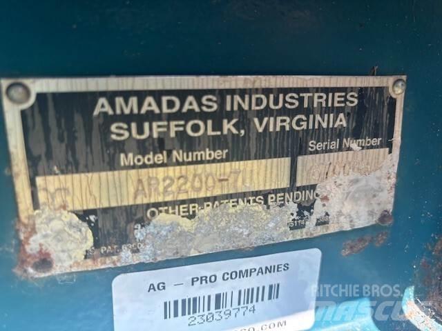 Amadas AR2200 콤바인 수확기