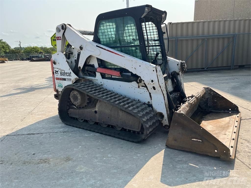 Bobcat T650 미니 로더