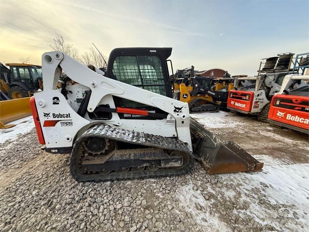 Bobcat T650 미니 로더