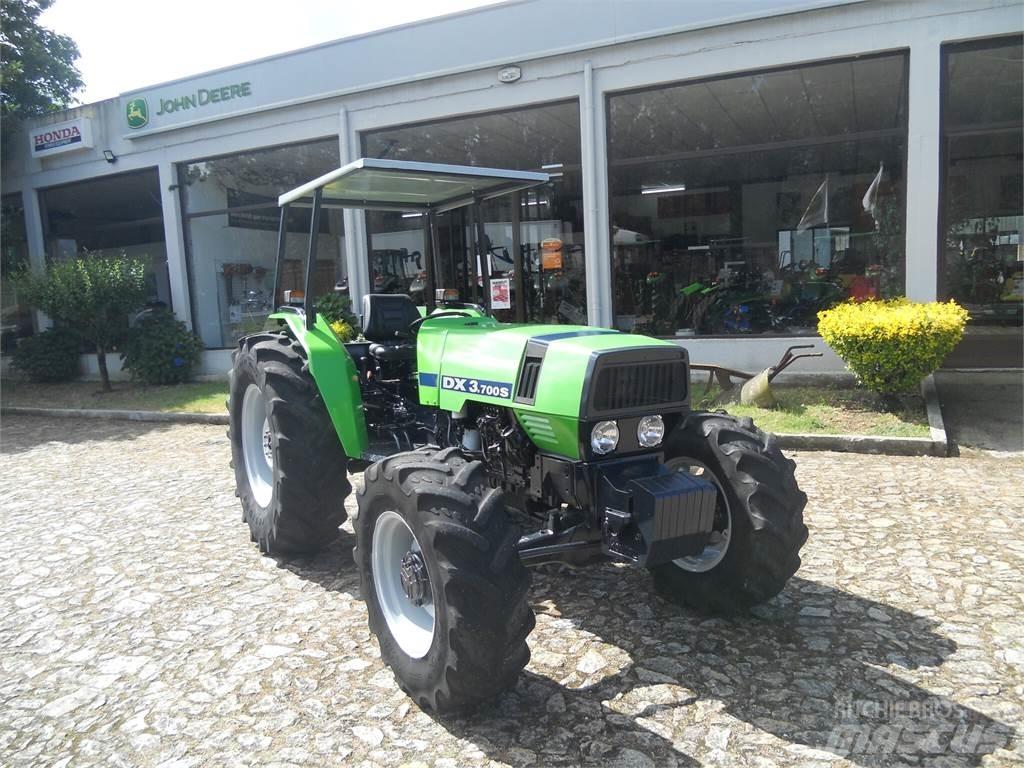 Deutz DX3700 트랙터