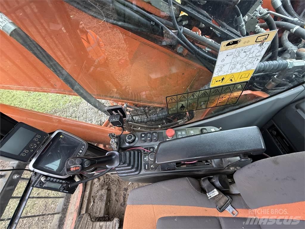 Doosan 225 굴삭기