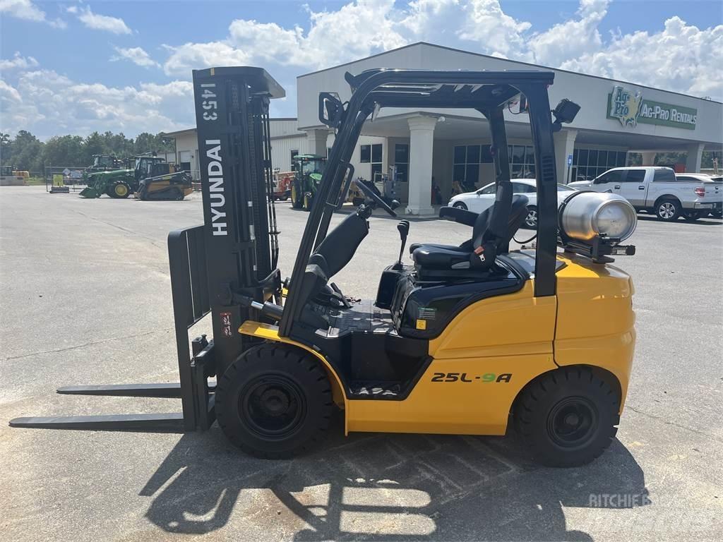 Hyundai 25L-9A 그 외 지게차