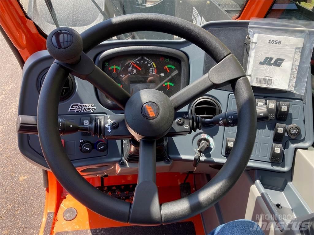 JLG 1055 텔러 핸들러