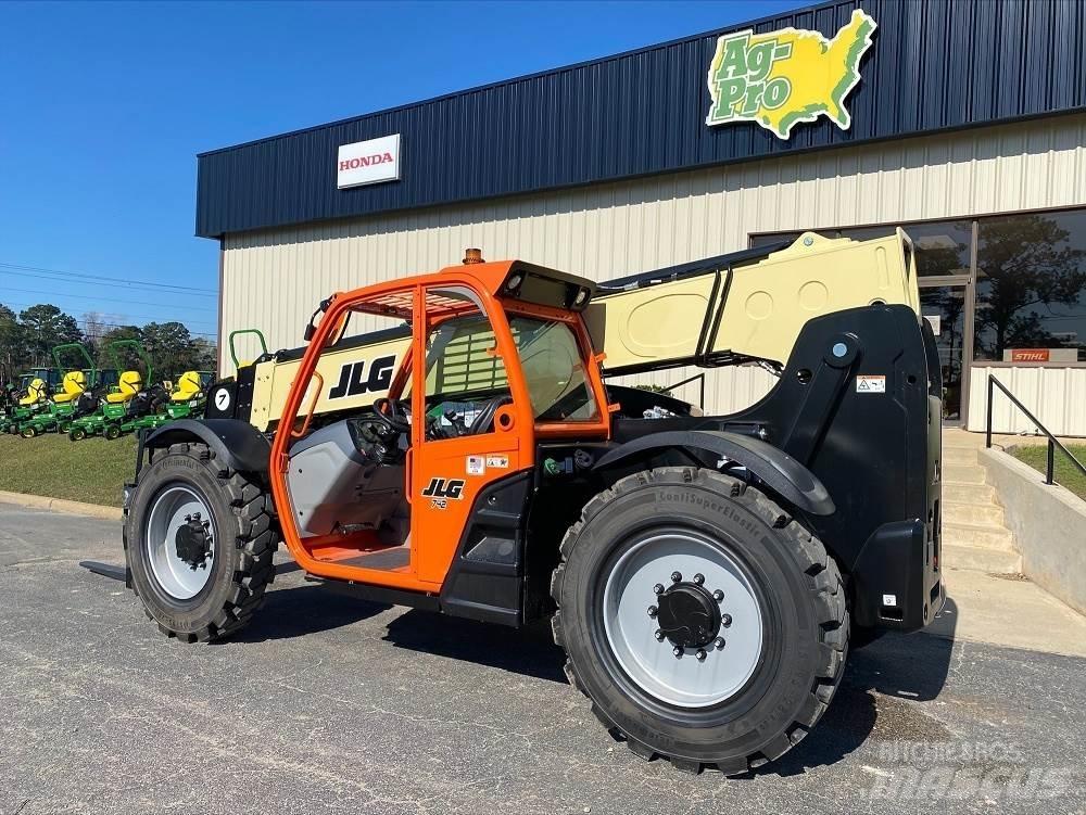 JLG 742 텔러 핸들러