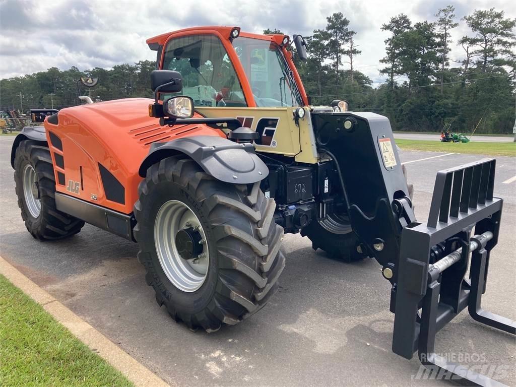 JLG AG925 텔러 핸들러