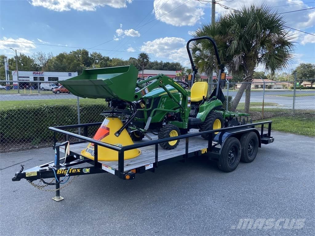 John Deere 1023E 소형 트랙터
