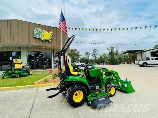 John Deere 1023E 소형 트랙터