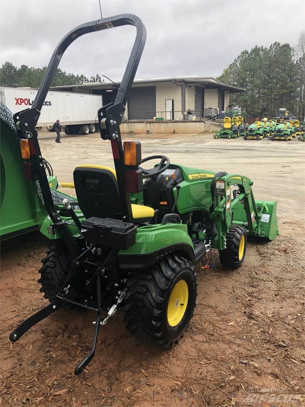 John Deere 1023E 소형 트랙터