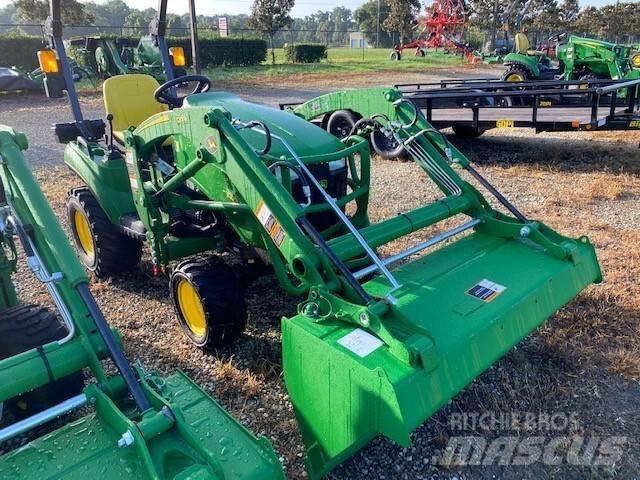 John Deere 1023E 소형 트랙터