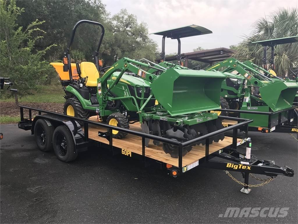 John Deere 1025R 소형 트랙터