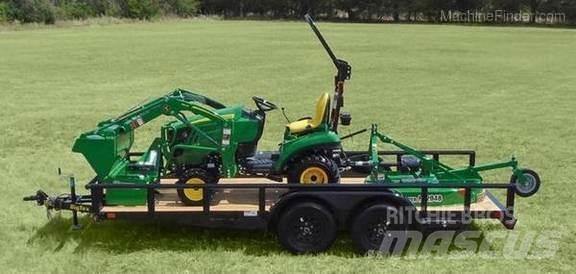 John Deere 1025R 소형 트랙터