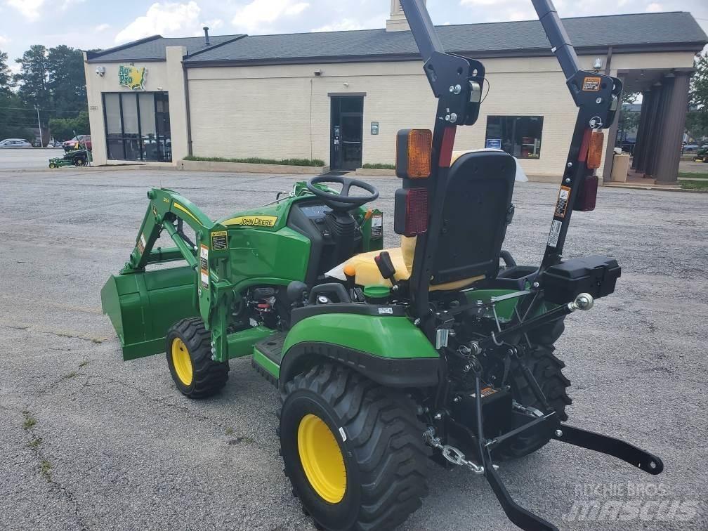 John Deere 1025R 소형 트랙터
