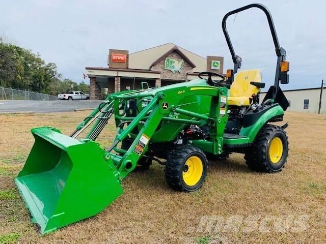 John Deere 1025R 소형 트랙터