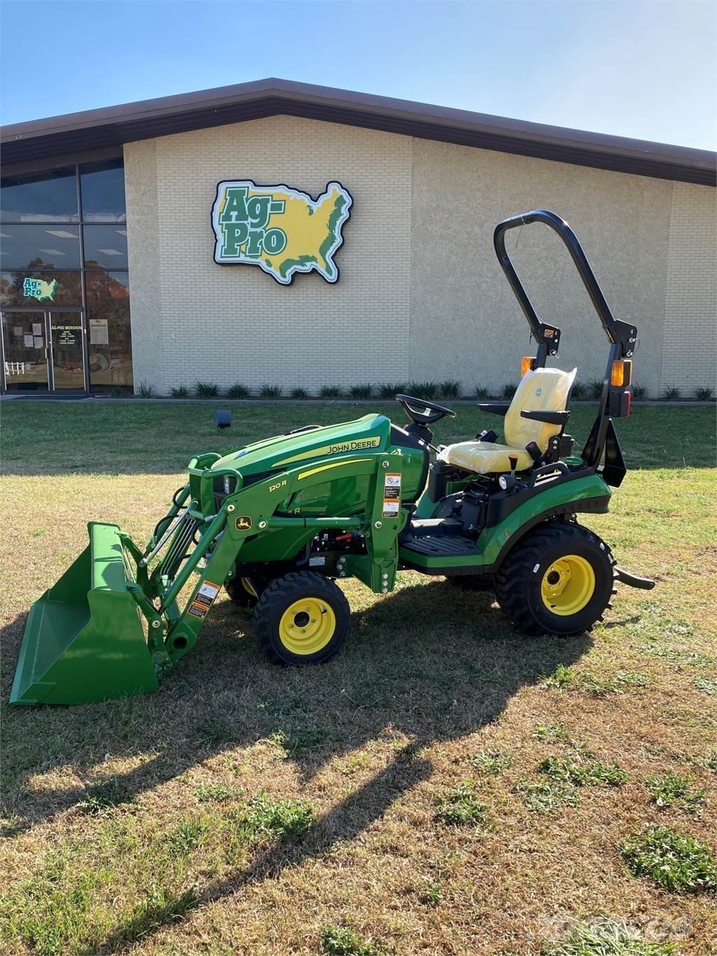 John Deere 1025R 소형 트랙터