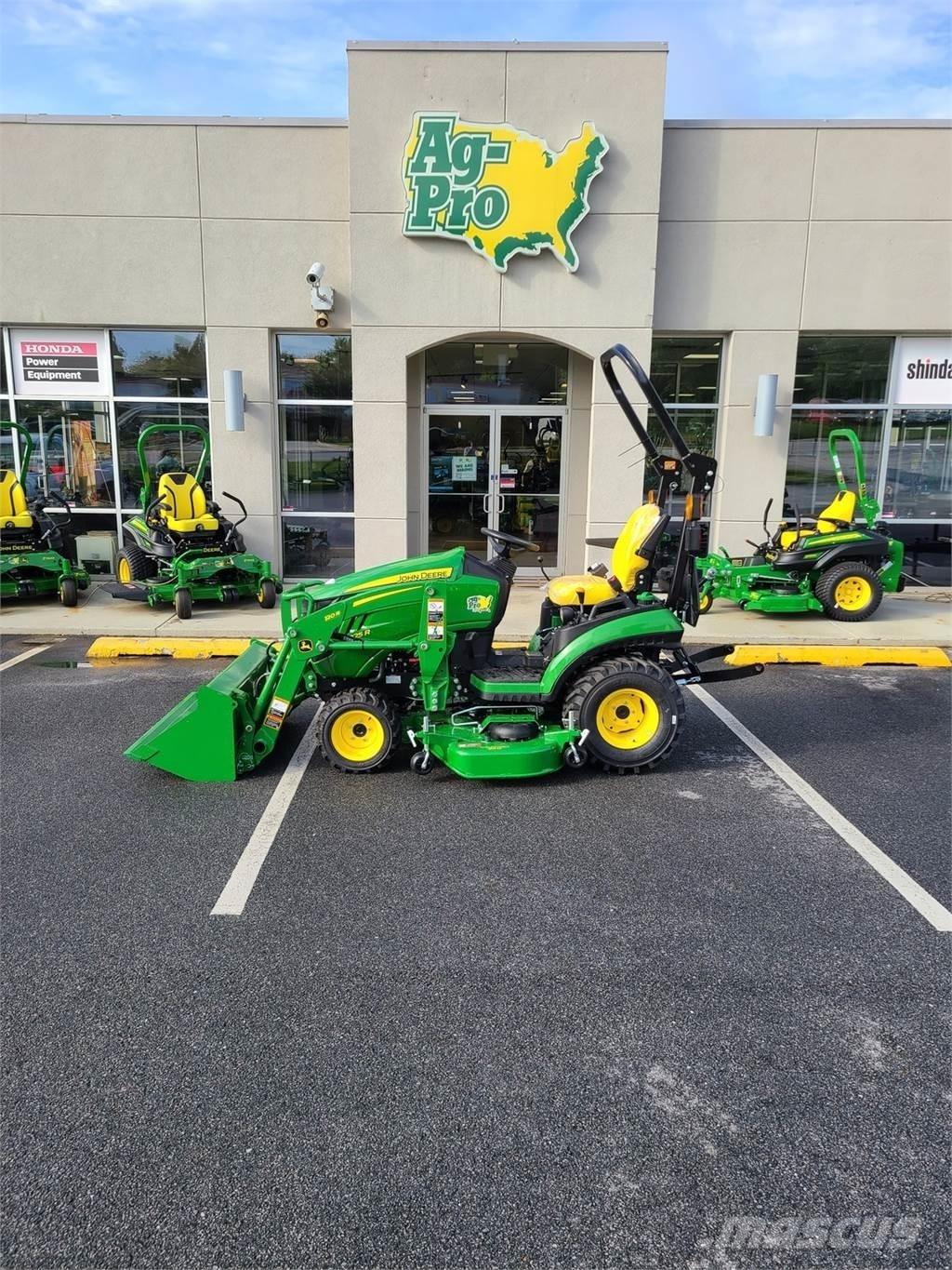 John Deere 1025R 소형 트랙터