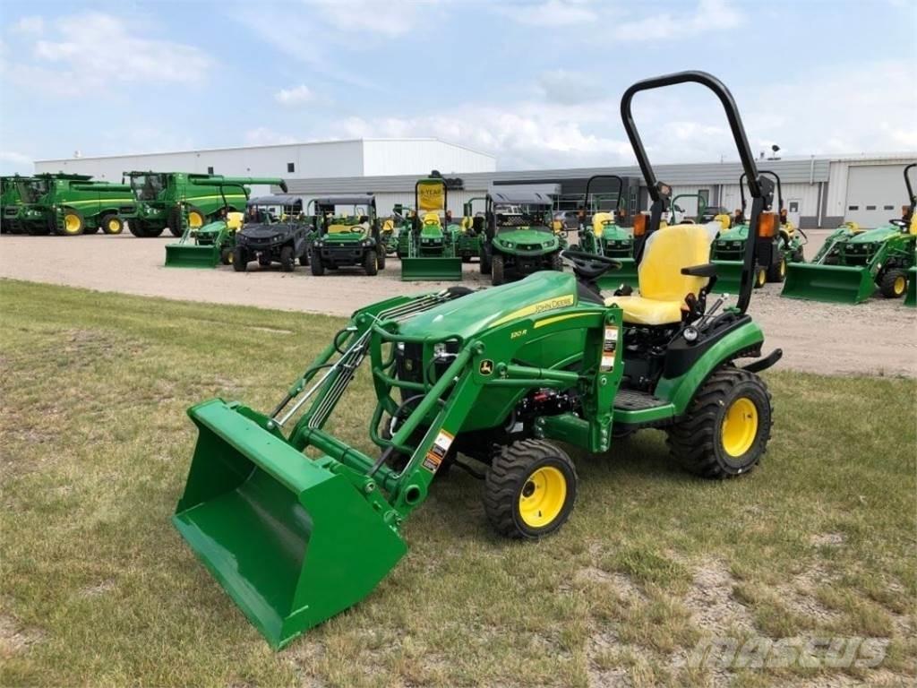 John Deere 1025R 소형 트랙터
