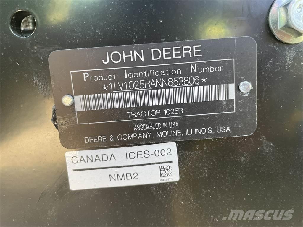 John Deere 1025R 소형 트랙터