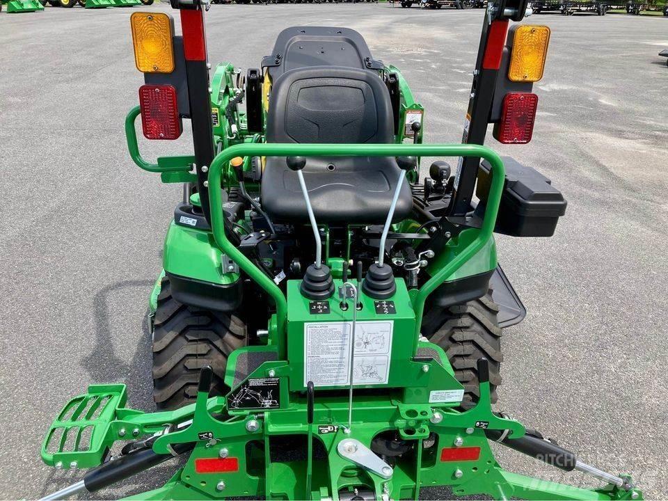 John Deere 1025R 소형 트랙터