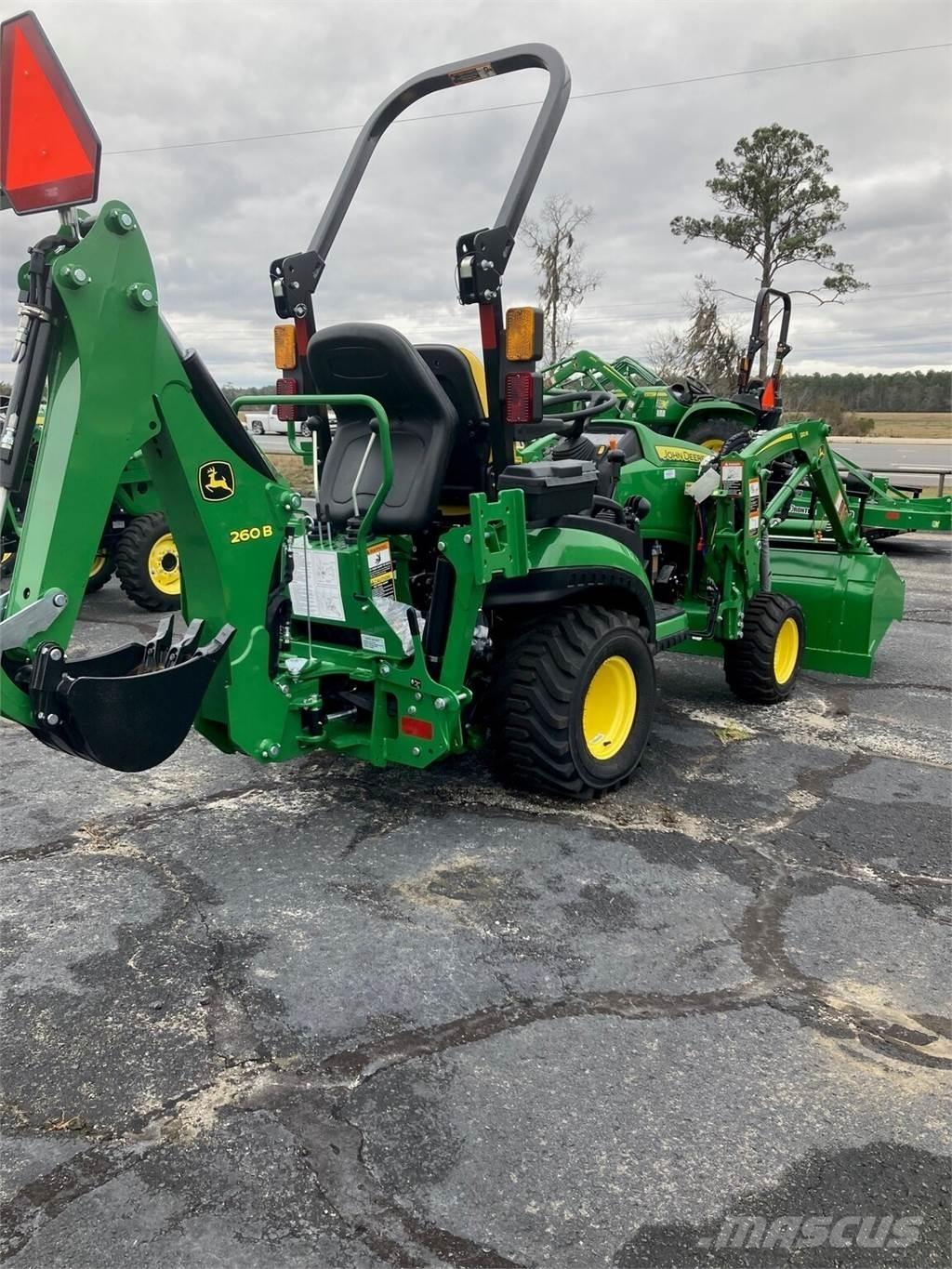 John Deere 1025R 소형 트랙터