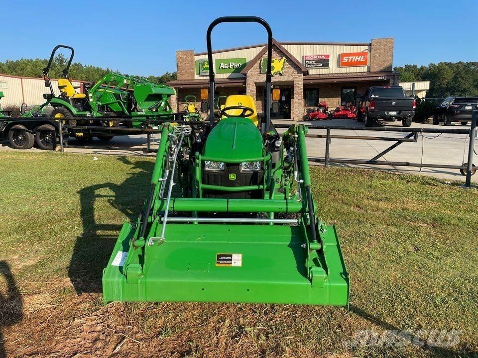 John Deere 1025R 소형 트랙터