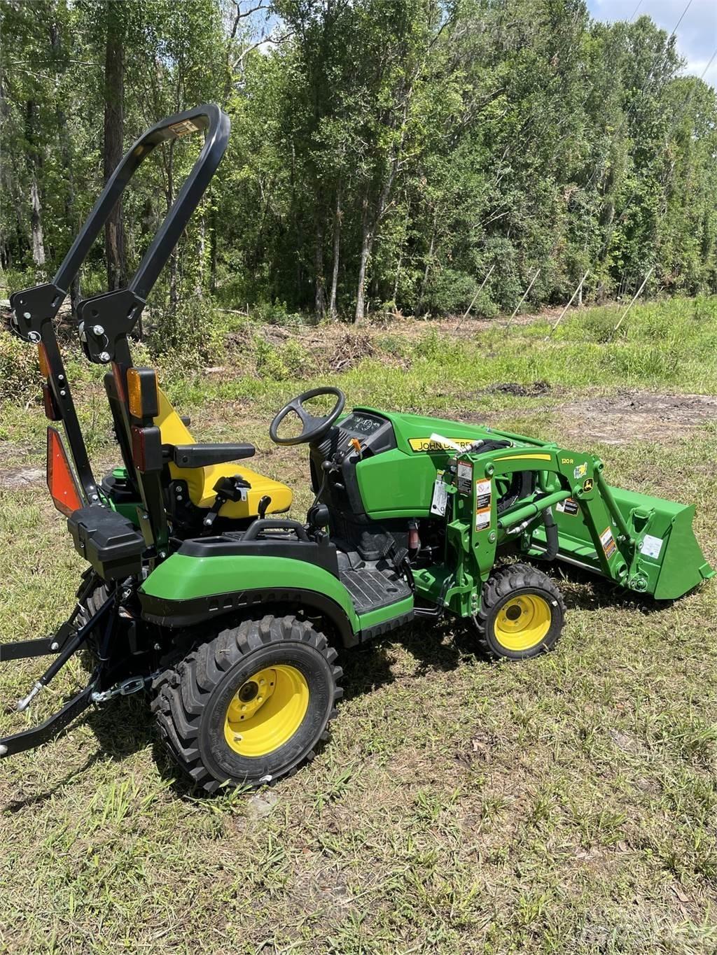 John Deere 1025R 소형 트랙터