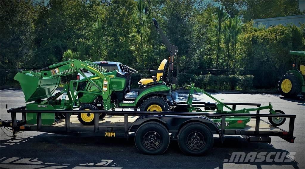 John Deere 1025R 소형 트랙터