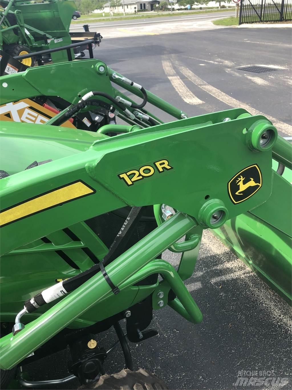 John Deere 1025R 소형 트랙터