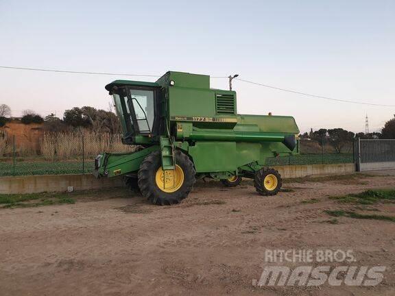John Deere 1177 콤바인 수확기