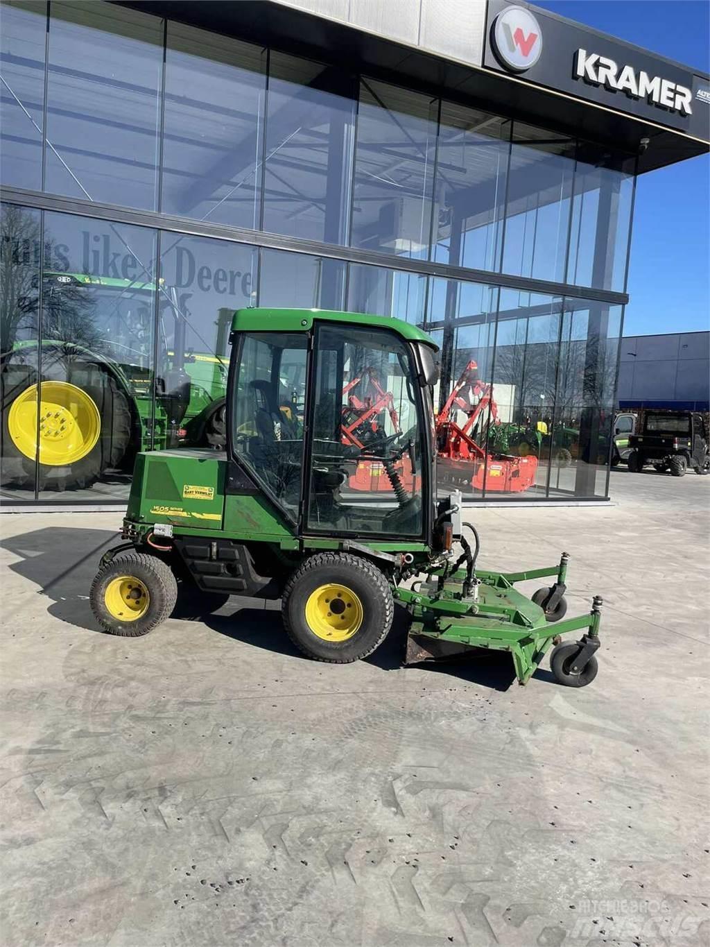 John Deere 1505 탑승형 잔디깎기